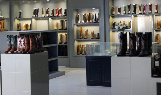 What Makes a Reliable Western Boots Wholesale Supplier?
