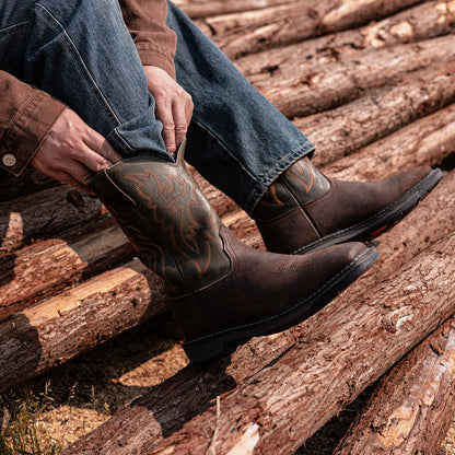 Men's embroidered boots